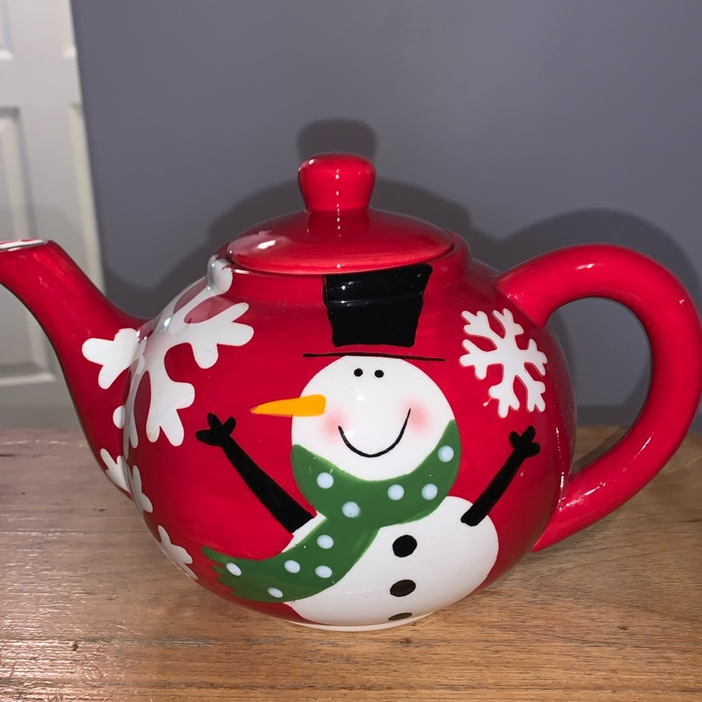 Hand painted tea pot